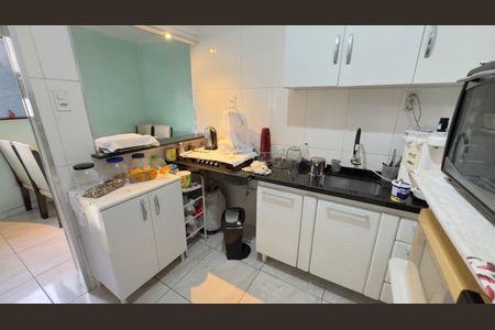 Cozinha de casa à venda com 3 quartos, 140m² em Vista Alegre, Belo Horizonte