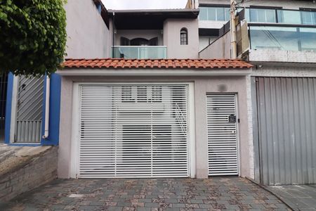 Casa à venda com 242m², 3 quartos e 5 vagasFachada