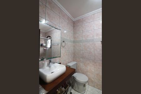 Casa à venda com 242m², 3 quartos e 5 vagasBanheiro Social