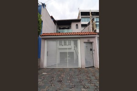 Casa à venda com 242m², 3 quartos e 5 vagasFachada