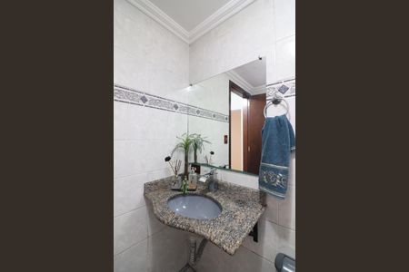 Casa à venda com 242m², 3 quartos e 5 vagasLavabo