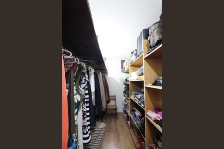 Quarto 1 - Suíte Closet de casa à venda com 3 quartos, 242m² em Jardim Palermo, São Bernardo do Campo