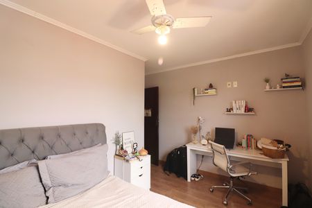 Casa à venda com 242m², 3 quartos e 5 vagasQuarto 2