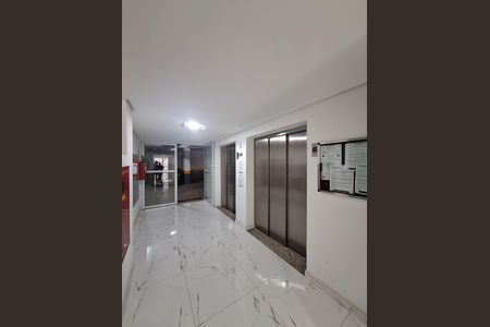 Studio para alugar com 28m², 1 quarto e sem vaga Studio para alugar com 28m², 1 quarto e sem vagaHall social