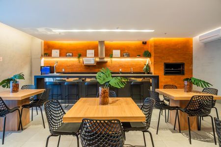 Apartamento à venda com 35m², 1 quarto e 1 vaga Apartamento à venda com 35m², 1 quarto e 1 vagaÁrea comum - Salão de festas