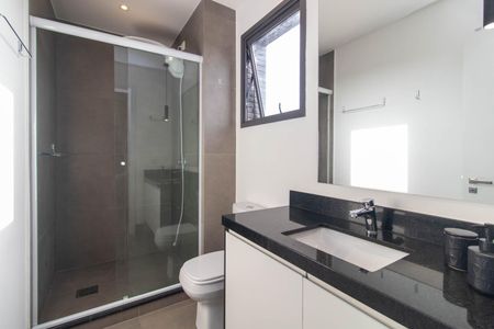 Banheiro de apartamento à venda com 1 quarto, 35m² em Teresópolis, Porto Alegre