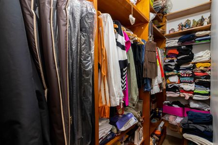 Apartamento à venda com 200m², 4 quartos e 4 vagasCloset da Suíte 1