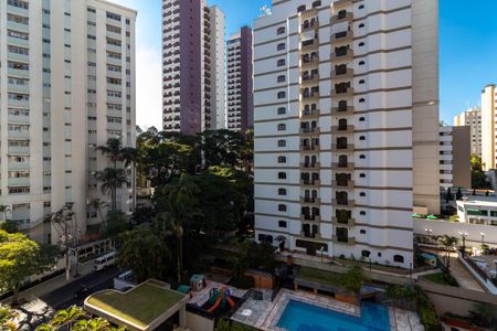 Apartamento à venda com 200m², 4 quartos e 4 vagasVaranda das Suítes 2 e 3 - Vista