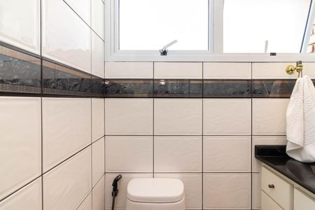 Apartamento à venda com 200m², 4 quartos e 4 vagasBanheiro da Suíte 2
