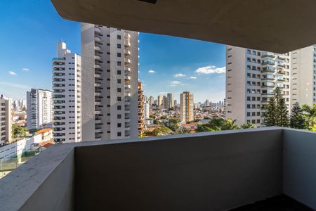 Apartamento à venda com 200m², 4 quartos e 4 vagasVaranda da Sala de TV