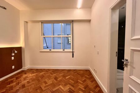 Apartamento à venda com 122m², 3 quartos e 1 vaga Apartamento à venda com 122m², 3 quartos e 1 vagaSuite