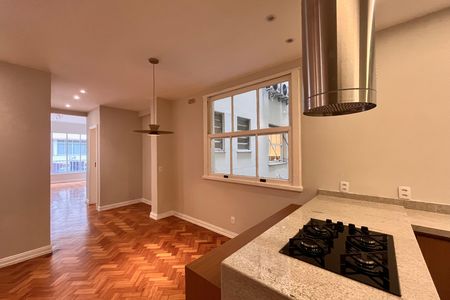 Apartamento à venda com 122m², 3 quartos e 1 vaga Apartamento à venda com 122m², 3 quartos e 1 vagaCozinha