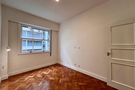 Apartamento à venda com 122m², 3 quartos e 1 vaga Apartamento à venda com 122m², 3 quartos e 1 vagaQuarto 1