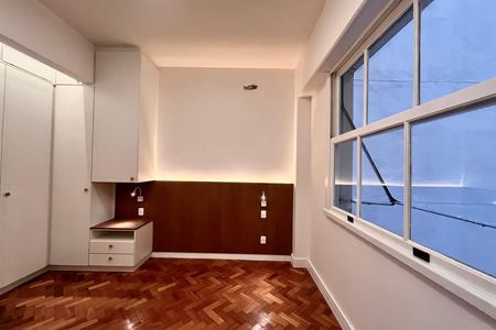Apartamento à venda com 122m², 3 quartos e 1 vaga Apartamento à venda com 122m², 3 quartos e 1 vagaSuite