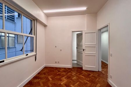 Apartamento à venda com 122m², 3 quartos e 1 vaga Apartamento à venda com 122m², 3 quartos e 1 vagaSuite
