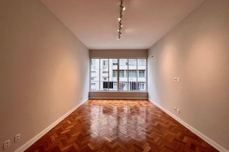 Apartamento à venda com 122m², 3 quartos e 1 vaga Apartamento à venda com 122m², 3 quartos e 1 vagaSala
