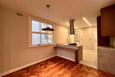 Apartamento à venda com 122m², 3 quartos e 1 vaga Apartamento à venda com 122m², 3 quartos e 1 vagaCozinha