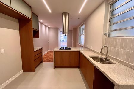 Apartamento à venda com 122m², 3 quartos e 1 vaga Apartamento à venda com 122m², 3 quartos e 1 vagaCozinha