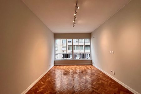Apartamento à venda com 122m², 3 quartos e 1 vaga Apartamento à venda com 122m², 3 quartos e 1 vagaSala