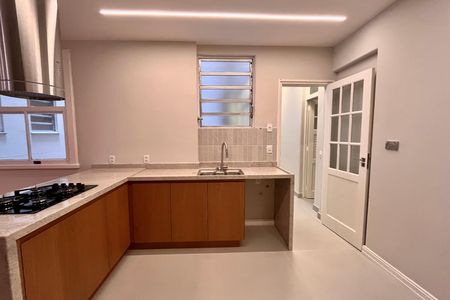 Apartamento à venda com 122m², 3 quartos e 1 vaga Apartamento à venda com 122m², 3 quartos e 1 vagaCozinha