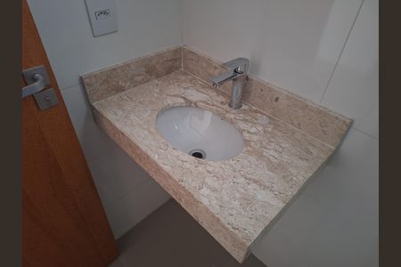 Banheiro de apartamento para alugar com 1 quarto, 34m² em Vila Ester (zona Norte), São Paulo