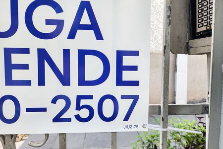 Apartamento à venda com 40m², 1 quarto e 1 vaga Apartamento à venda com 40m², 1 quarto e 1 vagaPlaca
