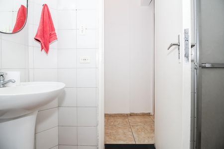 Apartamento para alugar com 80m², 2 quartos e sem vagaBanheiro