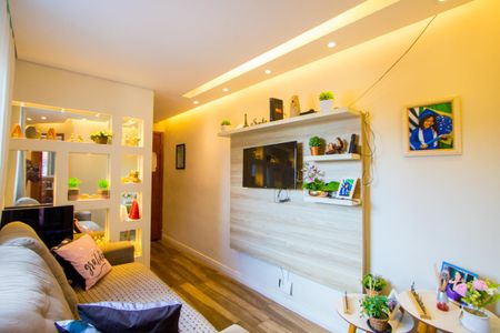 Apartamento à venda com 84m², 2 quartos e 1 vaga Apartamento à venda com 84m², 2 quartos e 1 vagaSala