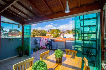 Apartamento à venda com 84m², 2 quartos e 1 vaga Apartamento à venda com 84m², 2 quartos e 1 vagaEspaço gourmet