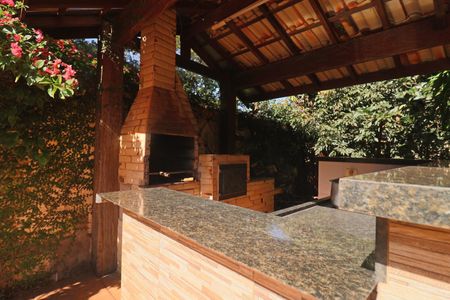 Casa de condomínio para alugar com 2000m², 3 quartos e 1 vaga Casa de condomínio para alugar com 2000m², 3 quartos e 1 vagaÁrea gourmet