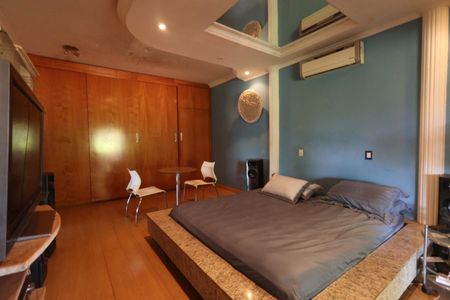 Casa de condomínio para alugar com 2000m², 3 quartos e 1 vaga Casa de condomínio para alugar com 2000m², 3 quartos e 1 vagaSuíte 2