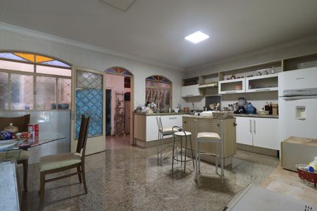 Casa de condomínio para alugar com 2000m², 3 quartos e 1 vaga Casa de condomínio para alugar com 2000m², 3 quartos e 1 vagaCozinha