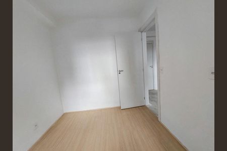 Quarto 1 de apartamento para alugar com 2 quartos, 34m² em Jardim São Luís, São Paulo