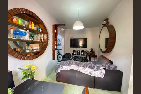Apartamento à venda com 75m², 2 quartos e sem vaga