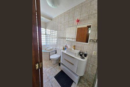 Casa à venda com 341m², 3 quartos e 4 vagas