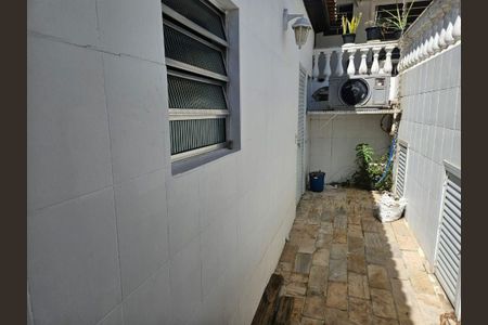 Casa à venda com 341m², 3 quartos e 4 vagas