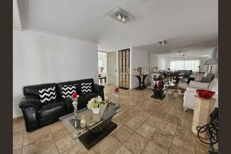 Casa à venda com 3 quartos, 341m² em Parque Monte Alegre, Taboão da Serra