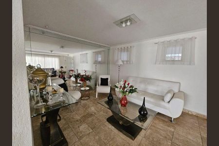Casa à venda com 341m², 3 quartos e 4 vagas