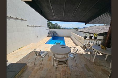 Casa à venda com 341m², 3 quartos e 4 vagas
