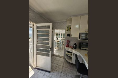 Casa à venda com 341m², 3 quartos e 4 vagas