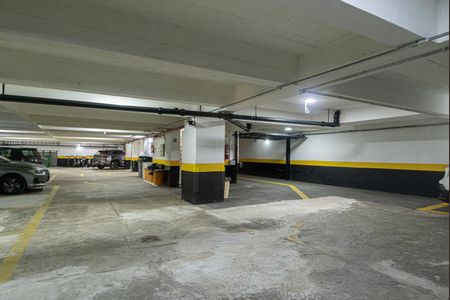 Apartamento para alugar com 60m², 1 quarto e 1 vaga Apartamento para alugar com 60m², 1 quarto e 1 vagaÁrea comum - Garagem