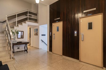 Apartamento para alugar com 60m², 1 quarto e 1 vaga Apartamento para alugar com 60m², 1 quarto e 1 vagaÁrea comum - Elevadores