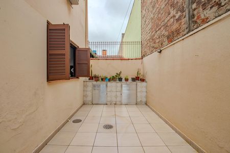 Casa de condomínio à venda com 190m², 3 quartos e 2 vagas Casa de condomínio à venda com 190m², 3 quartos e 2 vagasPátio