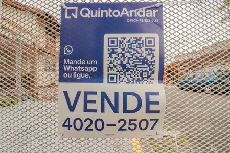 Casa de condomínio à venda com 190m², 3 quartos e 2 vagas Casa de condomínio à venda com 190m², 3 quartos e 2 vagasPlaquinha