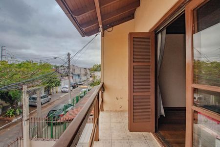Casa de condomínio à venda com 190m², 3 quartos e 2 vagas Casa de condomínio à venda com 190m², 3 quartos e 2 vagasSuíte - Closet