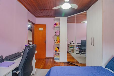 Casa de condomínio à venda com 190m², 3 quartos e 2 vagas Casa de condomínio à venda com 190m², 3 quartos e 2 vagasQuarto 2