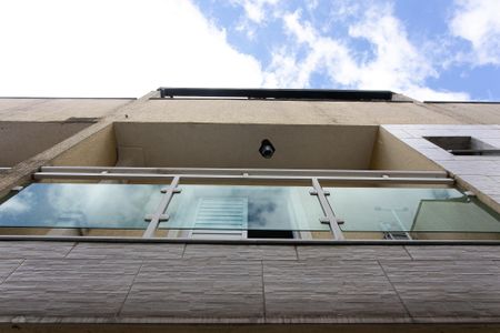 Casa de condomínio à venda com 131m², 3 quartos e 2 vagas Casa de condomínio à venda com 131m², 3 quartos e 2 vagasVaranda da Suíte 2