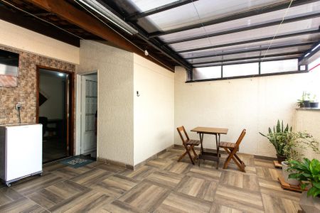 Casa de condomínio à venda com 131m², 3 quartos e 2 vagas Casa de condomínio à venda com 131m², 3 quartos e 2 vagasEspaço Gourmet