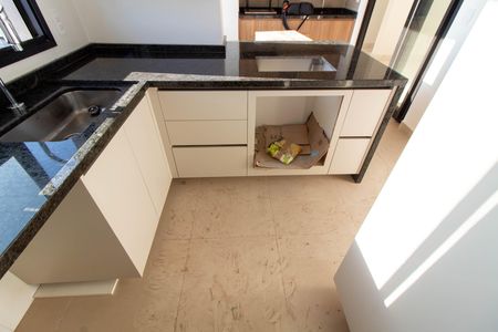 Apartamento para alugar com 80m², 2 quartos e 2 vagas Apartamento para alugar com 80m², 2 quartos e 2 vagasCOZINHA