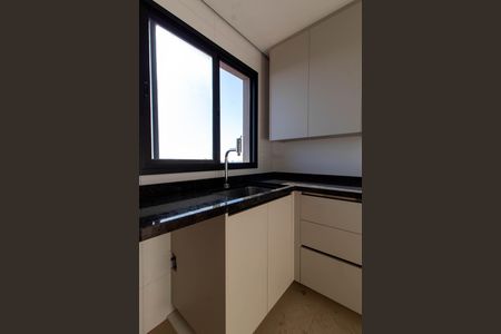 Apartamento para alugar com 80m², 2 quartos e 2 vagas Apartamento para alugar com 80m², 2 quartos e 2 vagasCOZINHA